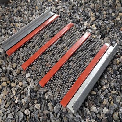 Self Cleaning Wire Mesh with 3.18mm-17.15mm Opening for 40% Increased Throughput and 30% More Open Area